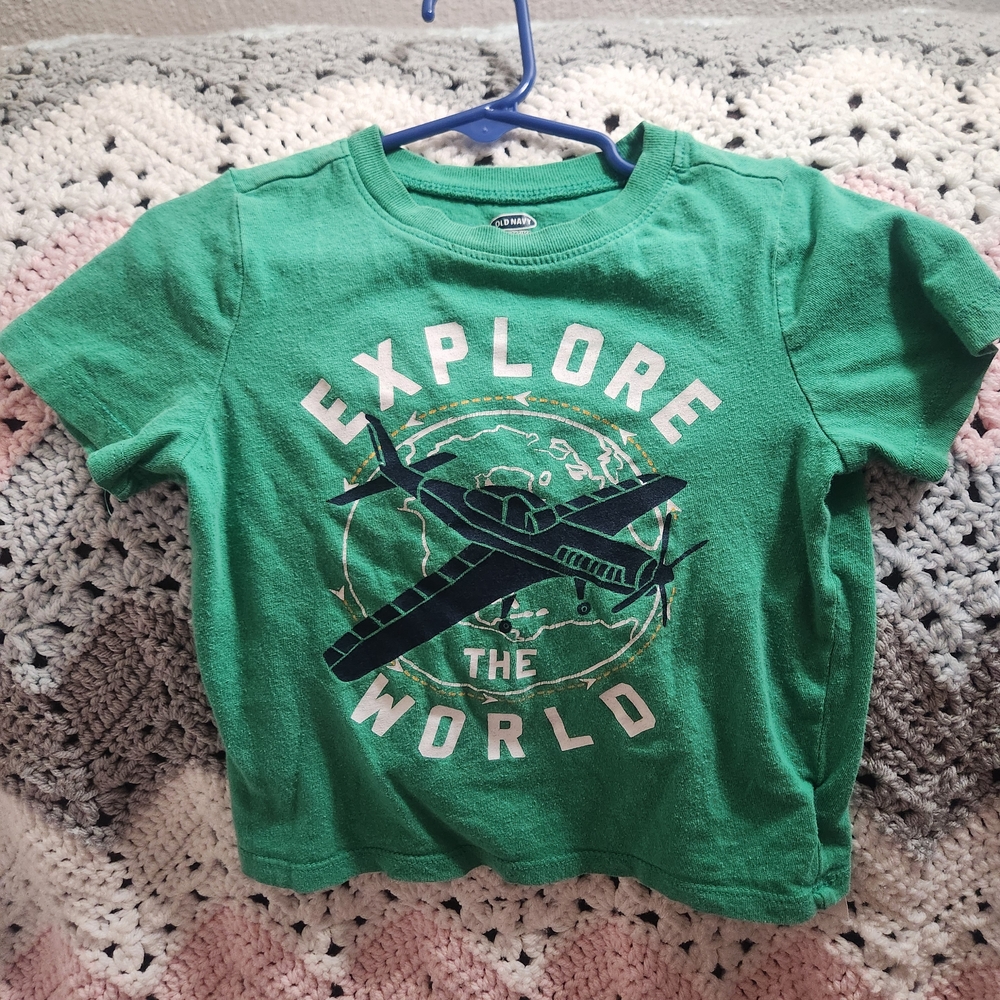 Old Navy Green Explore the World Tee